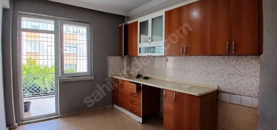 DOKUMADA 3+1 140 M2 CADDE ÜZERİ KİRALIK DAİRE