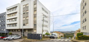 Apartamento T2 para arrendar em Gondomar