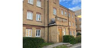Flat to rent in Nyall Court, Gidea Park, Romford RM2