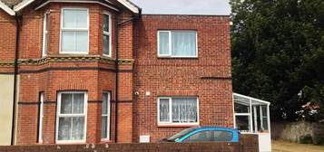 2 bed flat to rent