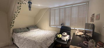 3 bedroom house share