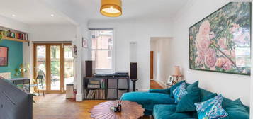 2 bedroom ground floor flat for sale