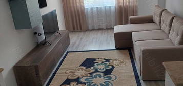 Inchiriez apartament 3 camere