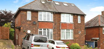 3 bed semi-detached house for sale