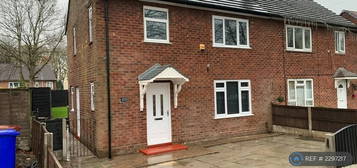 3 bedroom semi-detached house