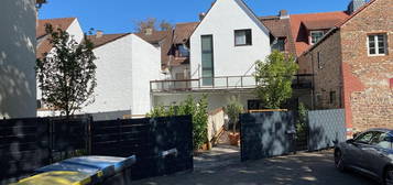 Attraktive 3 Zimmer Garten Wohnung im Herzen von Neu-Isenburg