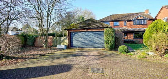 5 bedroom detached house for sale