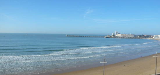 APPARTEMENT FACE MER CENTRE PLAGE