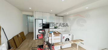 Apartamento T3 Remodelado Castanheira do Ribatejo, Lisboa