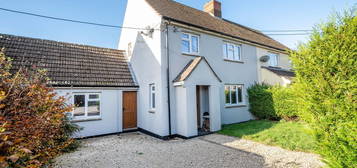 3 bed semi-detached house for sale