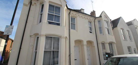 7 bedroom terraced house