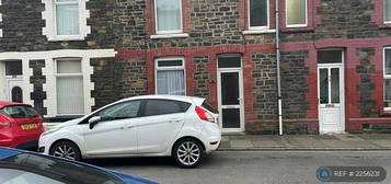 2 bedroom terraced house