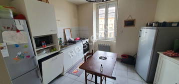 Bel appartement en duplex 3 pièce(s) dans le centre ville de Retournac