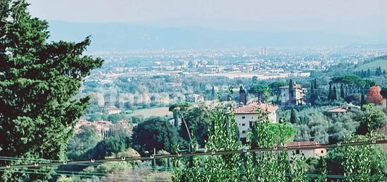 Trilocale via di Calcinaia 49, Centro, Lastra a Signa