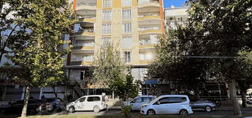 KÜLTÜRDE İÇİ YENİ YAPILMIŞ 220 M KARE SATILIK DAİRE