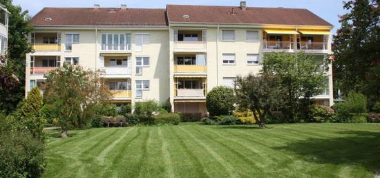 2  Zimmer Wohnung in MFH Haus im Erdgeschoß mit großer Terrasse / Wintergarten