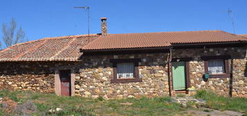 Casa de pueblo en venta en  Barrio Bajo, 1