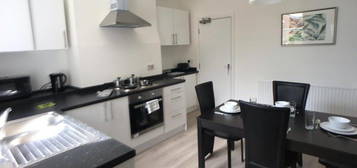 5 bed shared accommodation to rent