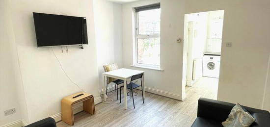 4 bedroom terraced house