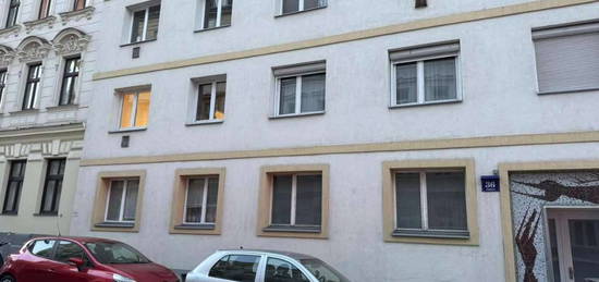 Sanierte 2 Zimmer Wohnung (sofort beziehbar) neben Althaberpark