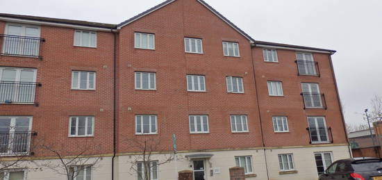 Flat to rent in Ashbourn Way, Cardiff CF14