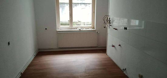 neu sanierte, moderne 2 Zimmer Wohnung in guter Lage ab sofort zu vermieten - WG geeignet