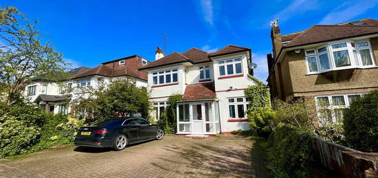 Detached house to rent in Greenway, London N20