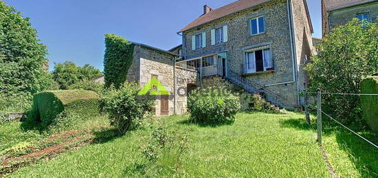 Maison de Village 9 pièces - 216 m2