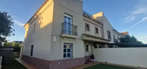 Casa pareada en Campo de Golf