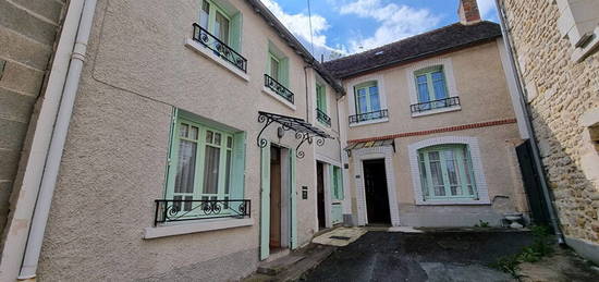 VIENNE: Maison Traditionnelle avec 3 Chambres