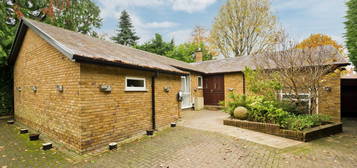 4 bed detached house for sale