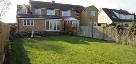 4 bedroom semi-detached house