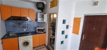 Astra - Carpatilor, camera cu gr sanitar mobilata