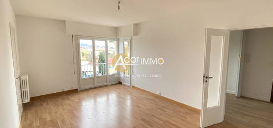 Location appartement 4 pièces 73 m²