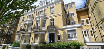 Flat to rent in First Avenue, Hove, East Sussex BN3