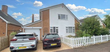 3 bed detached house for sale