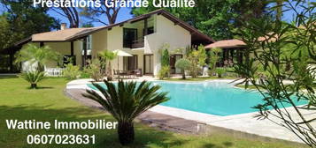 Vente villa 7 pièces 215 m²