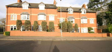 Flat to rent in Washbrook Road, Rushden NN10