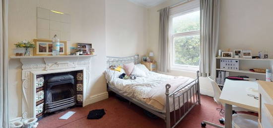 Terraced house to rent in Belle Vue Road, Hyde Park, Leeds LS3