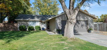 1102 W  44th Pl, Kennewick, WA 99337