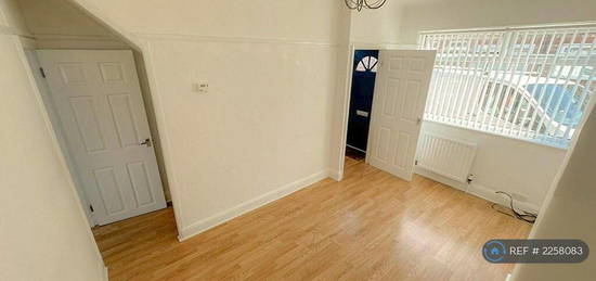 2 bedroom terraced house