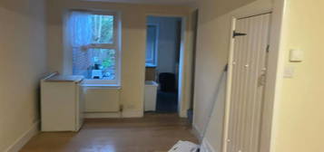 Terraced house to rent in Kingsley Road, Hounslow TW3