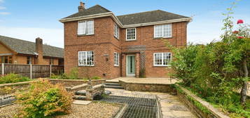 3 bed detached house for sale