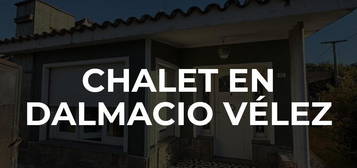 Se Alquila Chalet en Dalmacio Velez Sarsfield