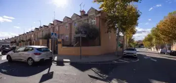 Casa adosada en calle de Joaqu&#xED;n Zurita