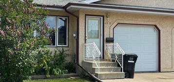 4919 W 56th St, Camrose, AB T4V 2C6