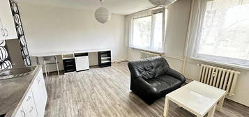 Pronájem bytu 1+kk 36 m²