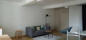 Appartement - studio meublé 45m² centre bourg