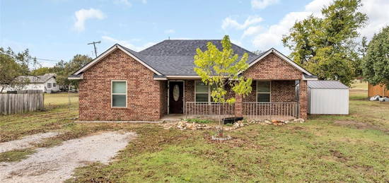 1306 W 17th St, Sulphur, OK 73086