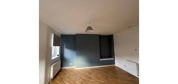 2 bed flat to rent